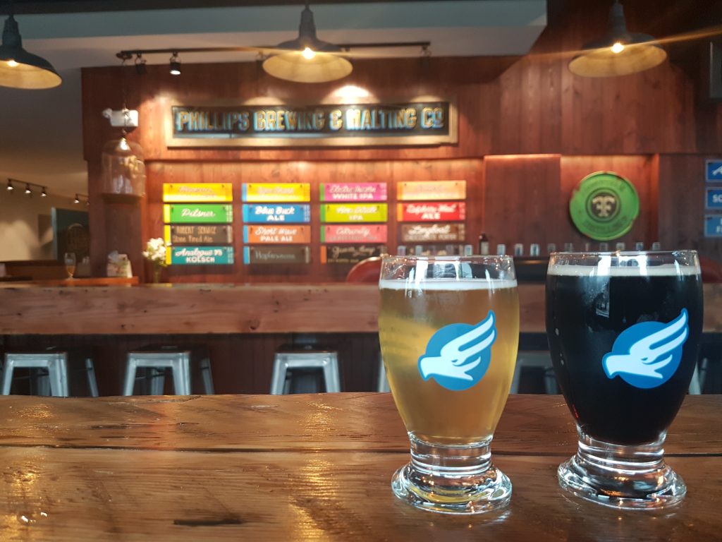 Local Victoria Craft Beer from Phillip's Brewery and Modern Chinatown Food & History Tour